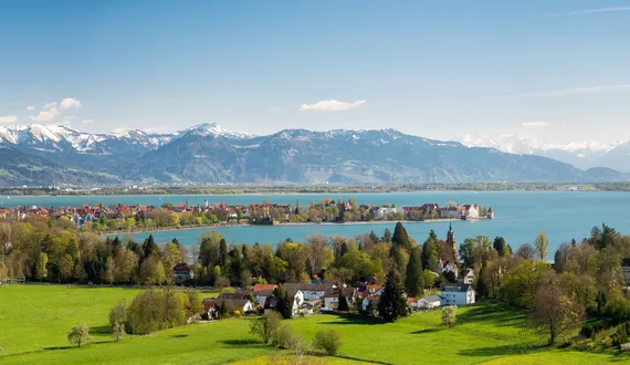 Lindau © AdobeStock / Manuel Schönfeld